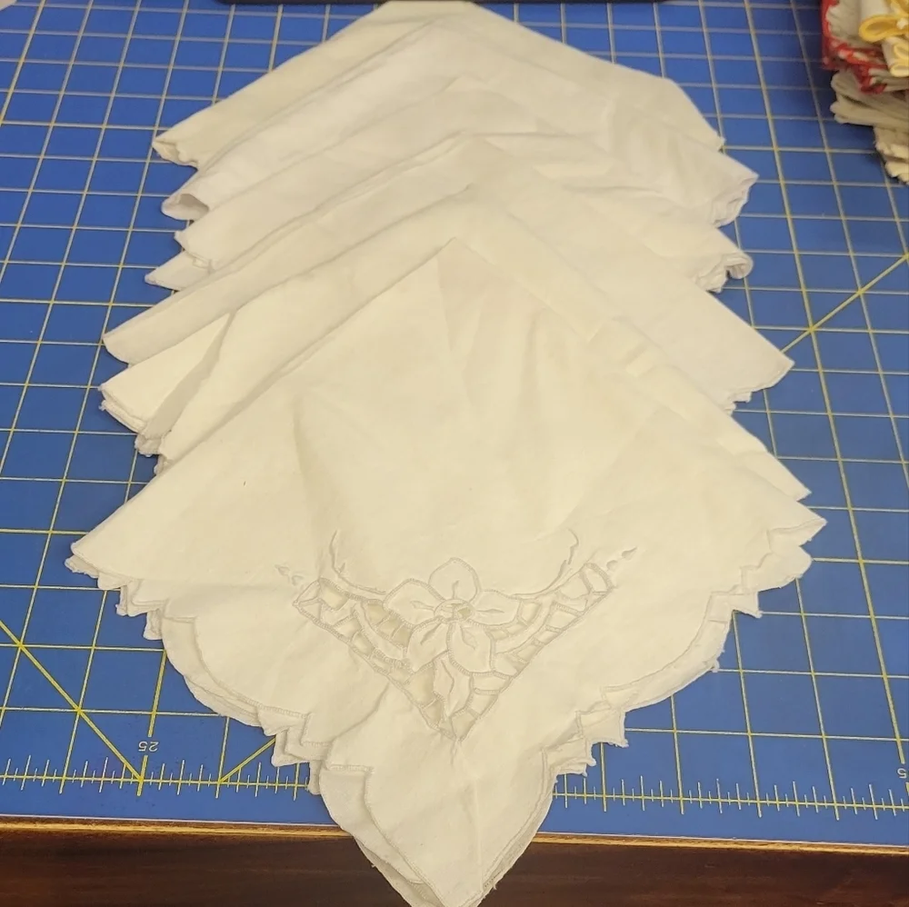 Bundle of 6 Off-White Embroidered Cloth Napkins 16